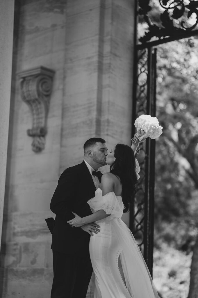 | Wedding Photography by Lauren Bliss at the Cescaphe Ballroom Philadelphia